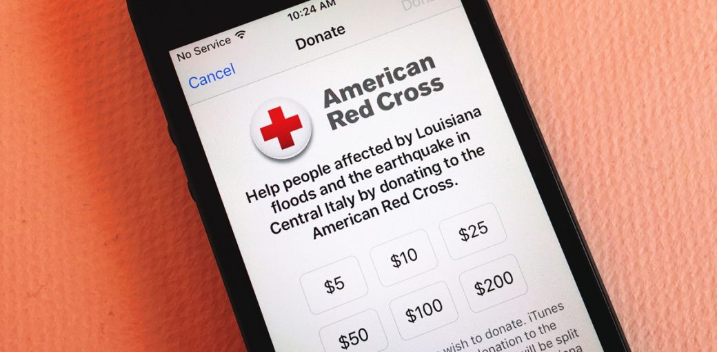 Пожертвование Красному Кресту на iPhone
